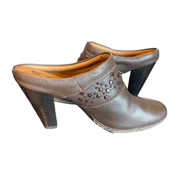 Sofft Brown Leather Studded Clog Heels Women’s Size 8 - Picture 4 of 9